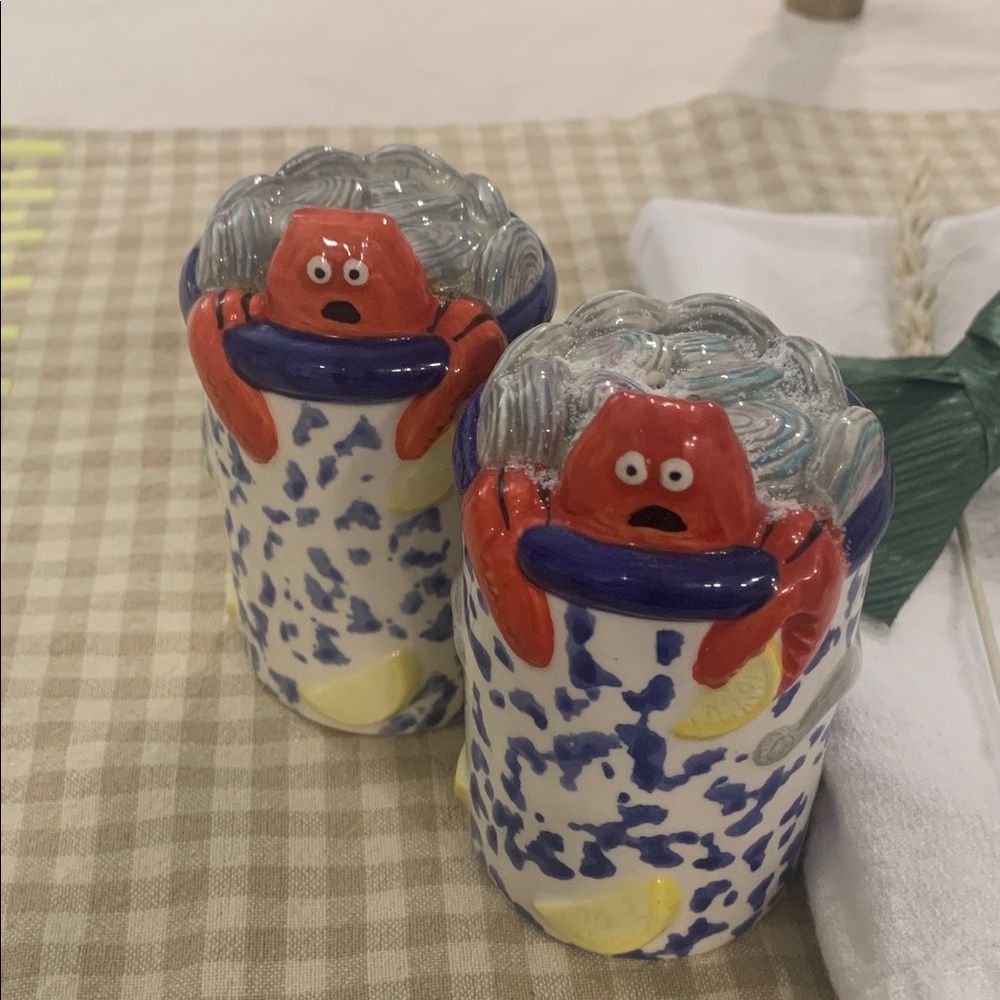 Crab Design Ceramic Salt and Pepper Shakers